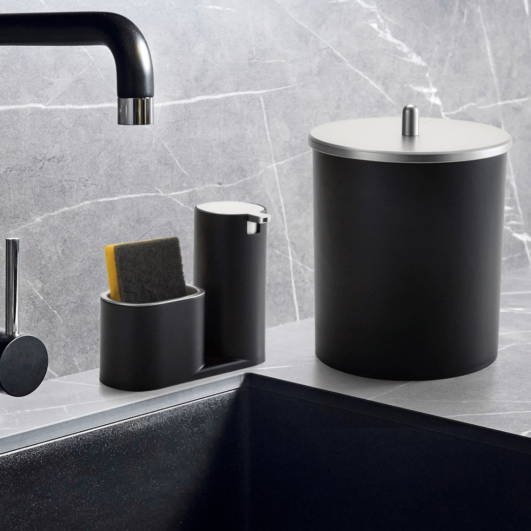 Lixeira Preta 5 Litros Com Tampa Inox